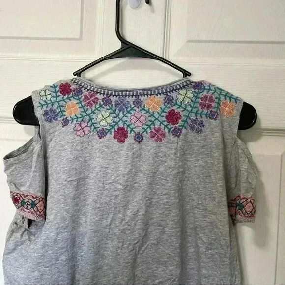 Johnny Was Womens Clover Cold-Shoulder Embroidered Blouse Sz XS - Picture 5 of 7
